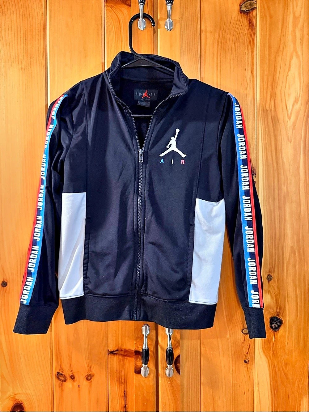 Jordan Air Black & White Jacket Size Medium Like New